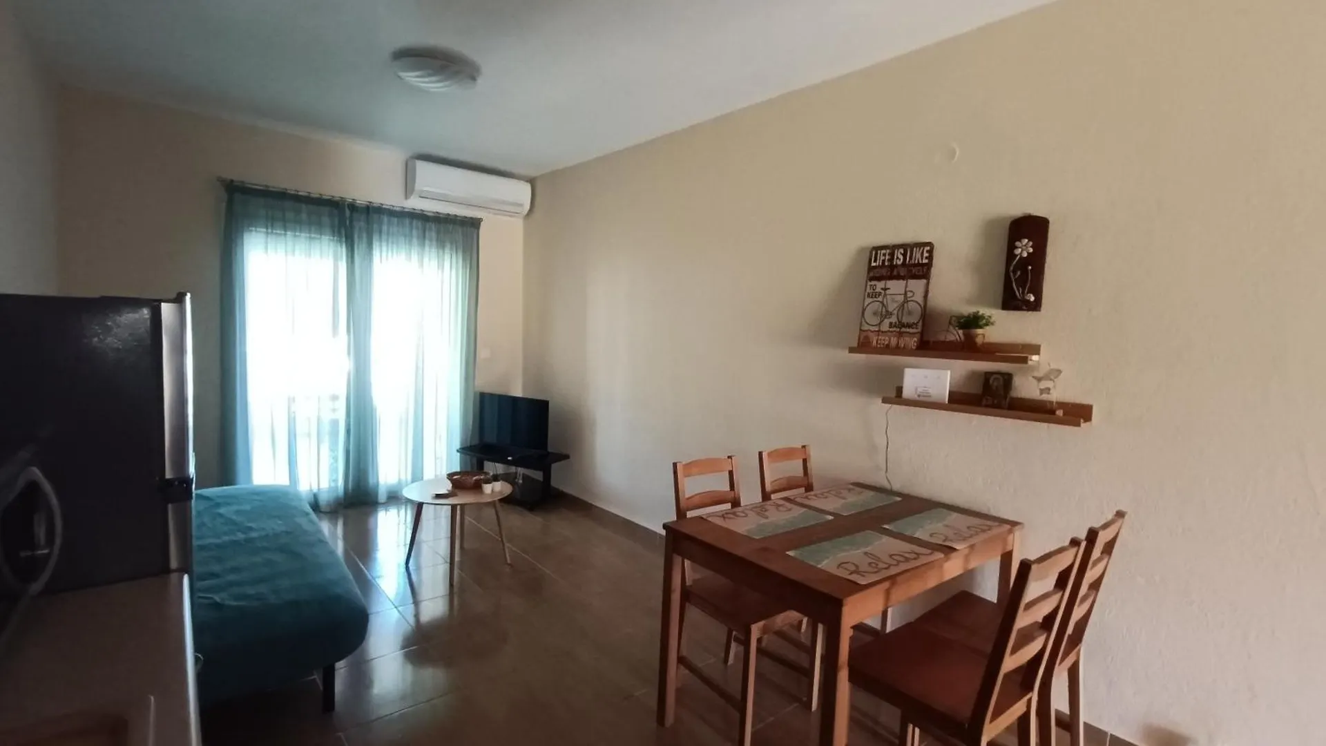 Sakis#Relaxhomekallithea Kallithea  Grekland